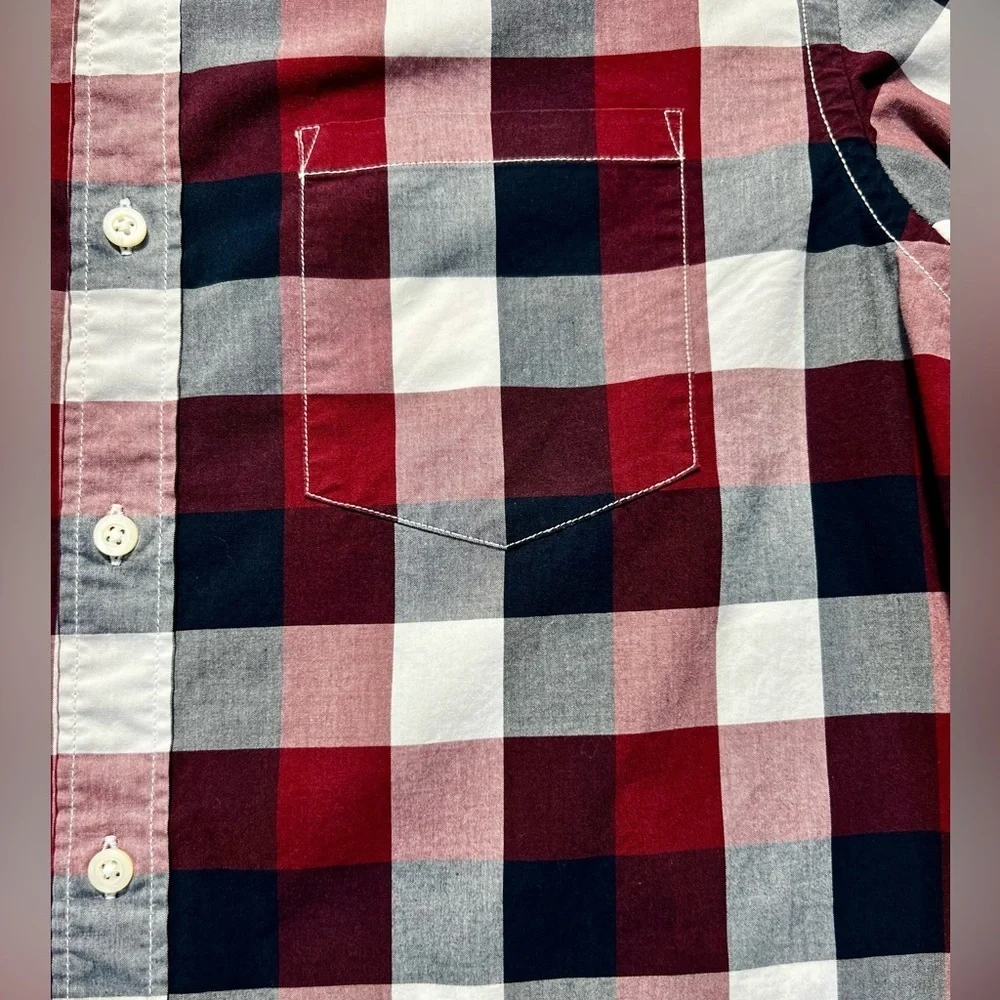 Banana Republic Men’s Medium Slim Fit Burgundy Plaid Custom 078 Wash Shirt